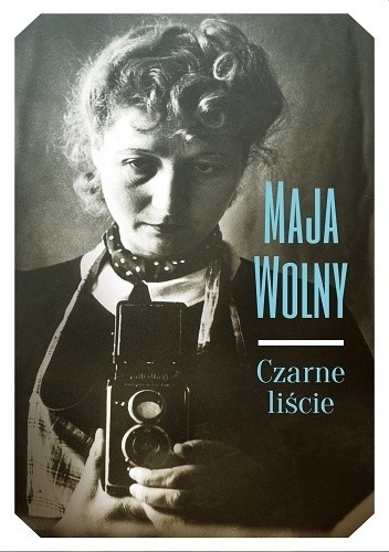 Czarne liście - Maja Wolny