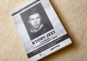 Który jest. Rafał Wojaczek w oczach przyjaciół, krytyków i badaczy - Romuald Cudak