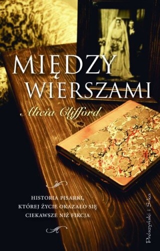 Między wierszami - Alicia Clifford